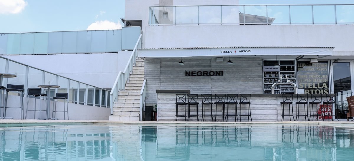 Hotel com piscina em Assunção